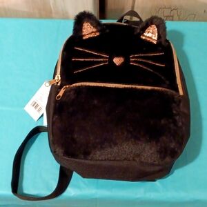 Meow!!  Kitty Cat Backpack 🐈‍⬛️